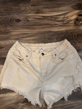 Aerie Women’s Distressed Cream Denim Shorts. Size small